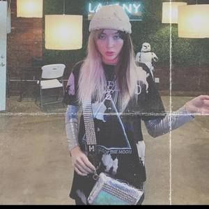 Meet your Posher, Taylor